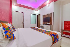 Fabhotel The Lotus