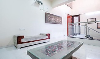 Fabhotel Rudra Residency