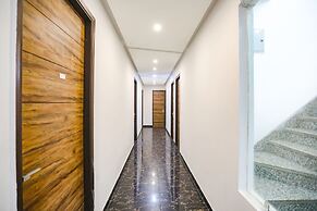 Fabhotel F9 Sector 19