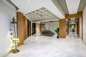 Fabhotel Arc Palace