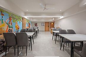 Treebo Shree Krishna Palace
