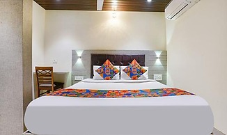 Fabhotel New Prince Palace