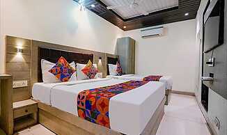 Fabhotel New Prince Palace