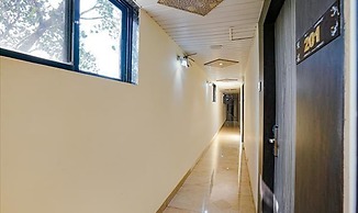 Fabhotel New Prince Palace