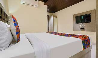 Fabhotel New Prince Palace