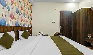 Fabhotel Sam Inn