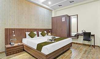 Fabhotel Sam Inn