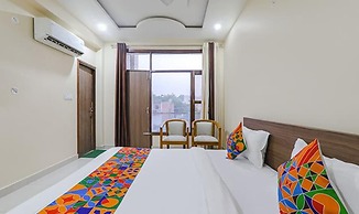 FabHotel The Gahmar Inn