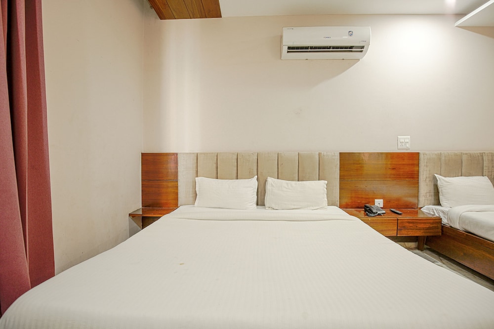 Fabhotel Stevia