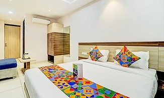 Fabhotel Meera Palace