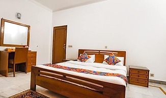 FabHotel Goodwill Homes