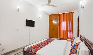 FabHotel Goodwill Homes