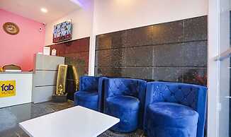 FabHotel F9 Noida Sector 27