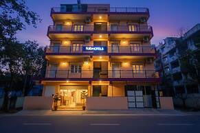 FabHotel Manyu Inn
