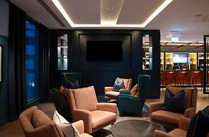 The Landing Hotel