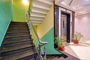 Fabhotel Royal Crystal