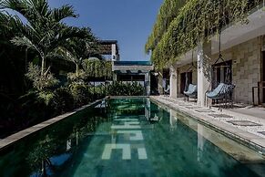 Canggu Hype Suites