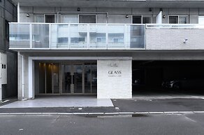 GLASS YAMAHANA EAST
