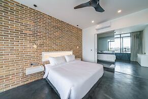Loft Carolyn