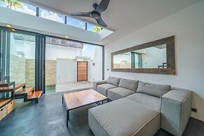 Loft Carolyn