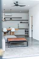 Loft Carolyn