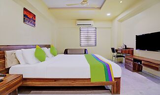 Treebo De Grandeur Anand Nagar