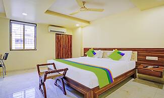 Treebo De Grandeur Anand Nagar