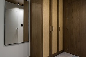 Ostrakon Suites
