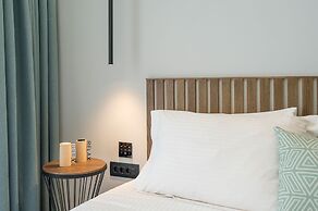 Ostrakon Suites