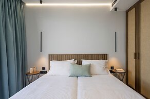 Ostrakon Suites