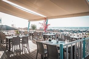 Ostrakon Suites