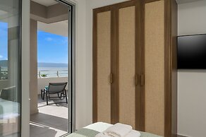 Ostrakon Suites