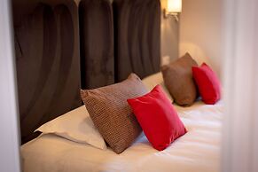 HOTEL MEDITERRANEE