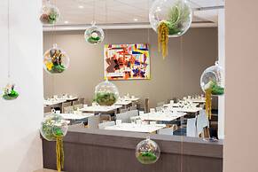 HOTEL MEDITERRANEE