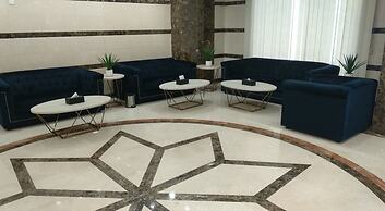 Yan Apartments Hotel