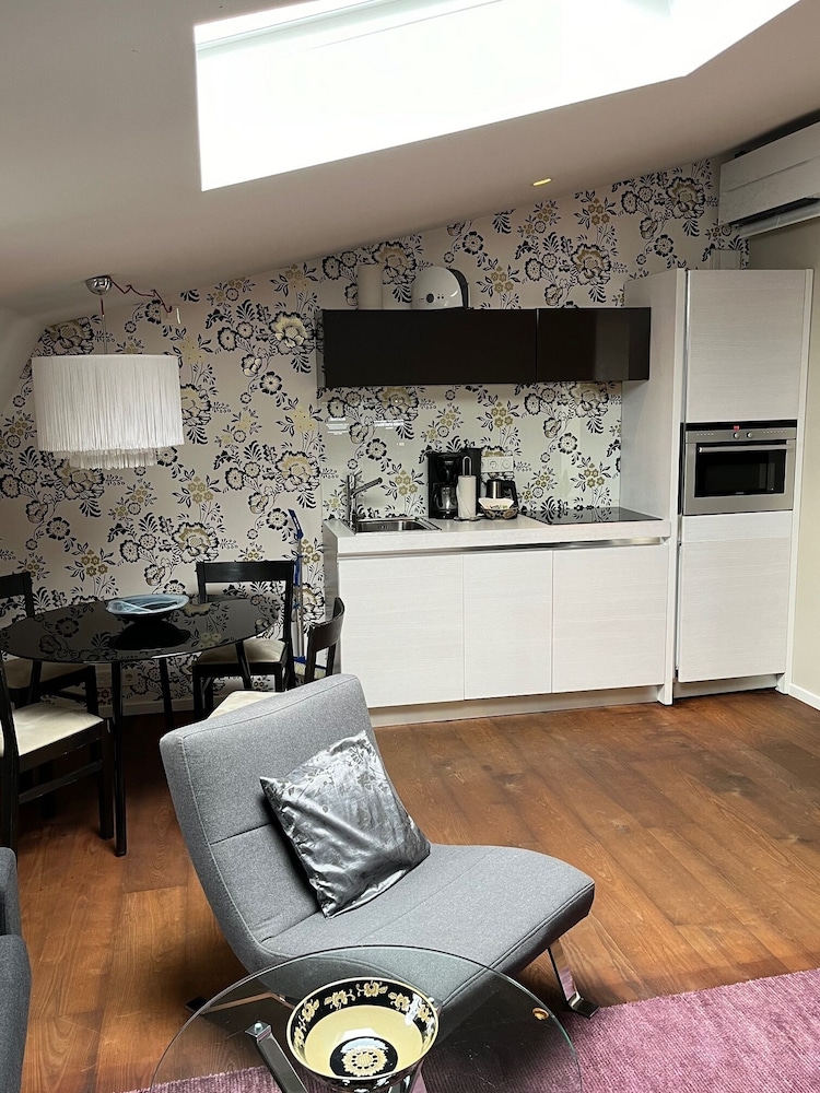 DA Hotel Apartments