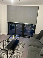 Beautiful 1-bed Apartment in Barking