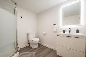 Modern Contemporary 2 Bedroom Suite