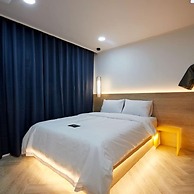 SOUNDS HOTEL
