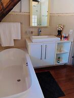 libra lodge