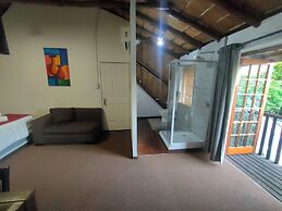 libra lodge