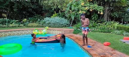 libra lodge