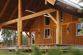 Red Cariboo Resort