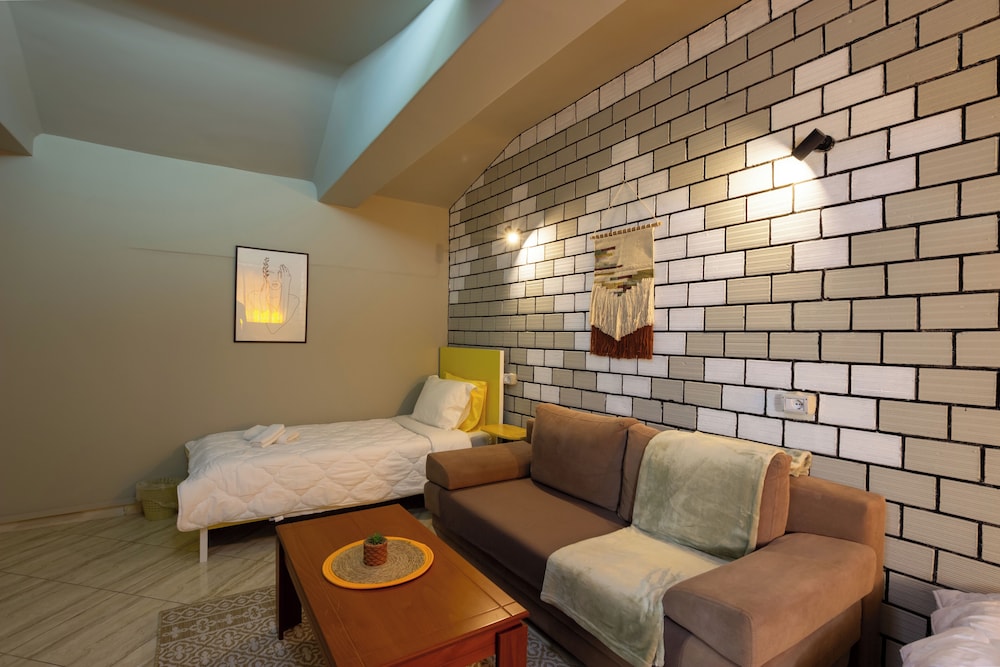 Hotel Jonian
