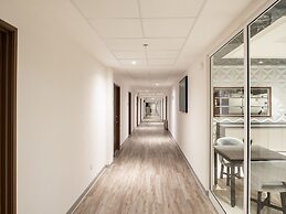 Hotel Mesaluna Short & Long Stay