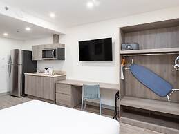 Hotel Mesaluna Short & Long Stay