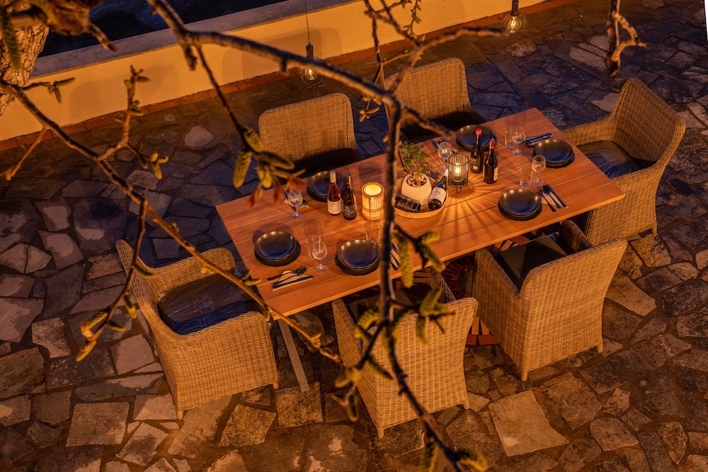 Walnut Tree Villa Ano Archanes-10km From Heraklion