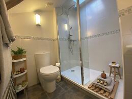 Character Detached 3-bed Cottage Audlem Cheshire