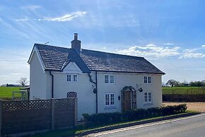 Character Detached 3-bed Cottage Audlem Cheshire