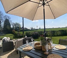 Character Detached 3-bed Cottage Audlem Cheshire